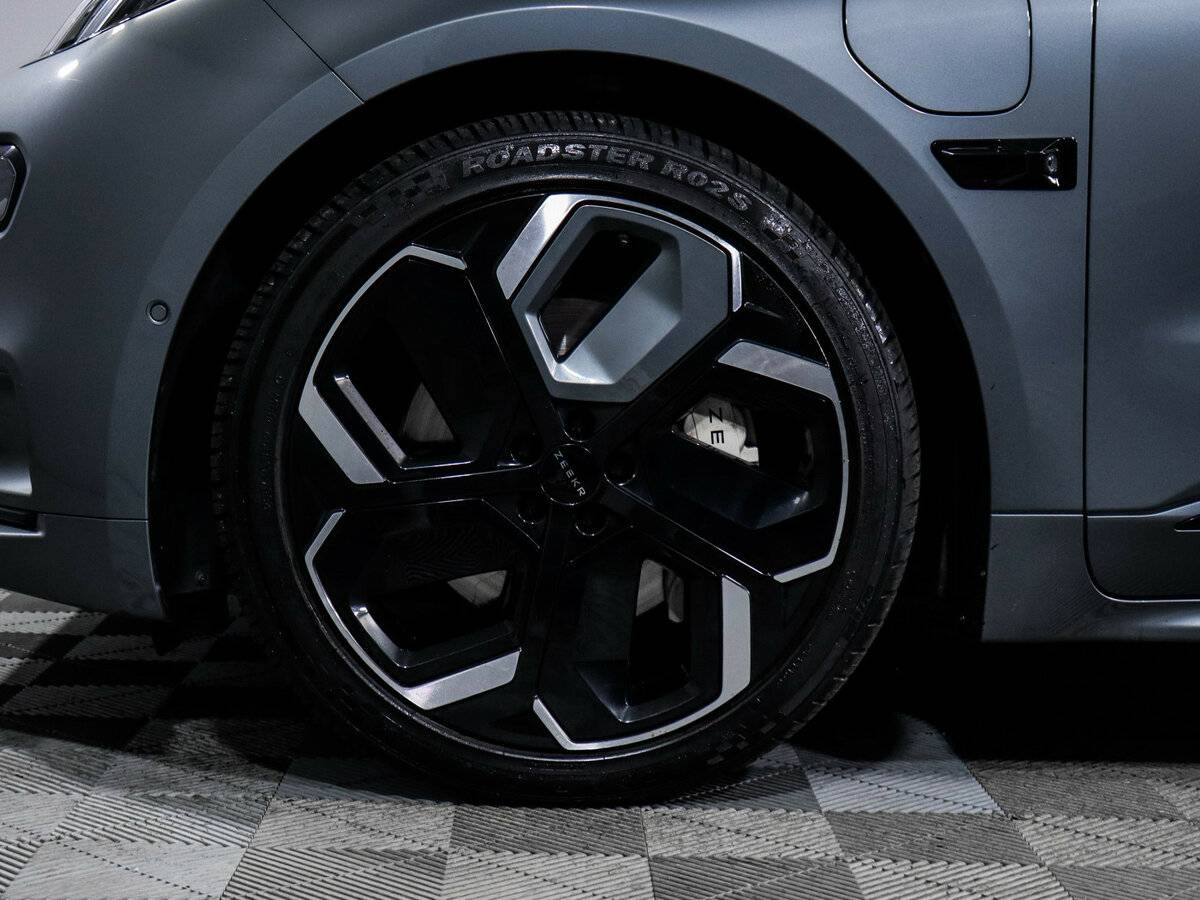 Zeekr 001 2022 года с пробегом. Фото: #10