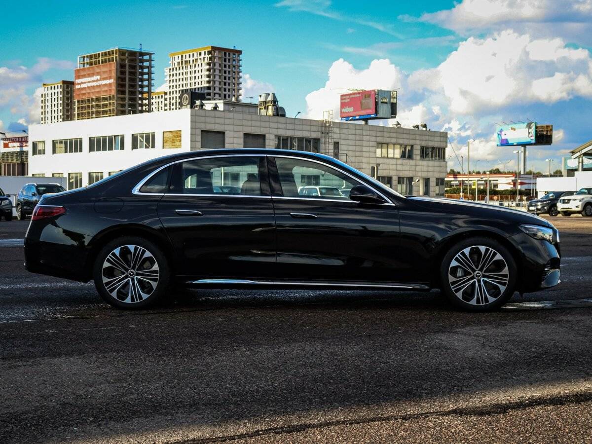 Mercedes-Benz E-Класс 2024 года с пробегом. Фото: #3