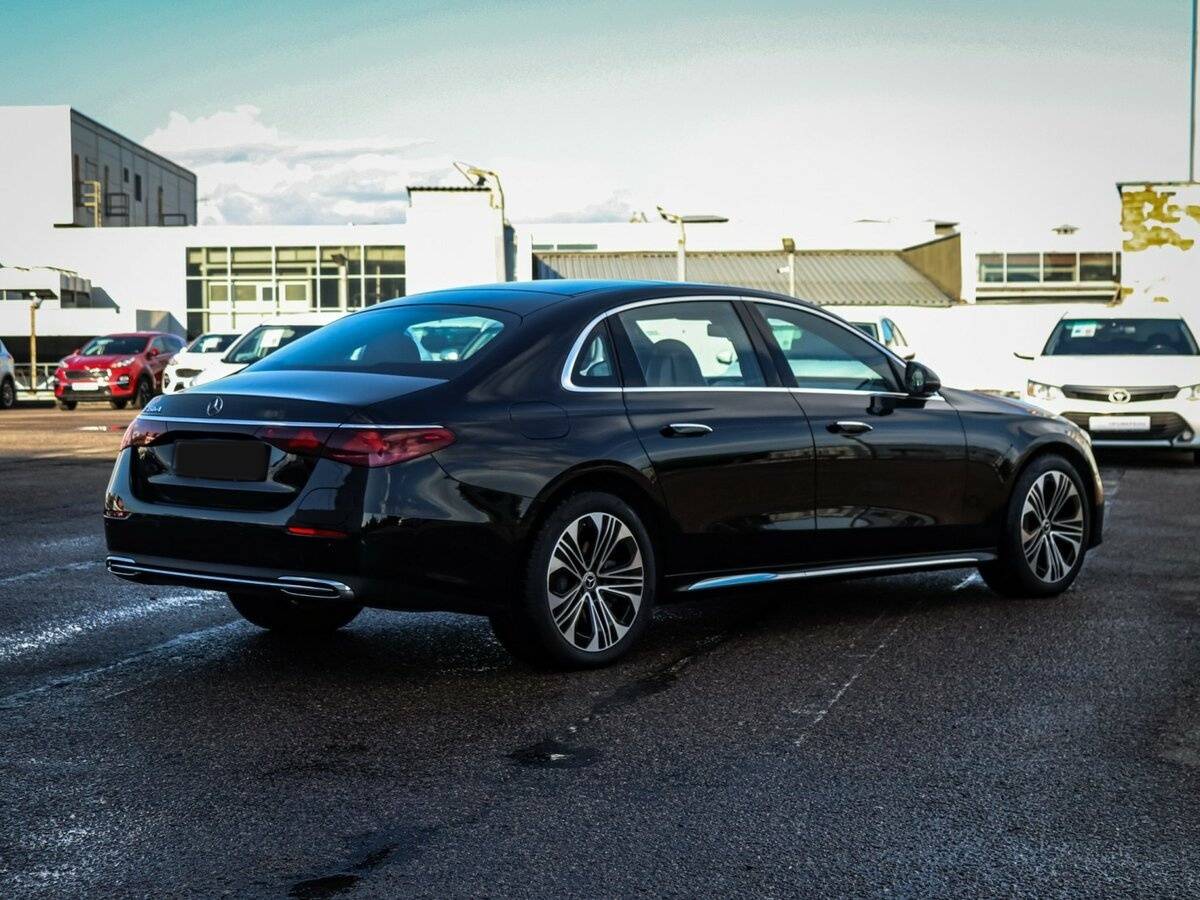 Mercedes-Benz E-Класс 2024 года с пробегом. Фото: #4