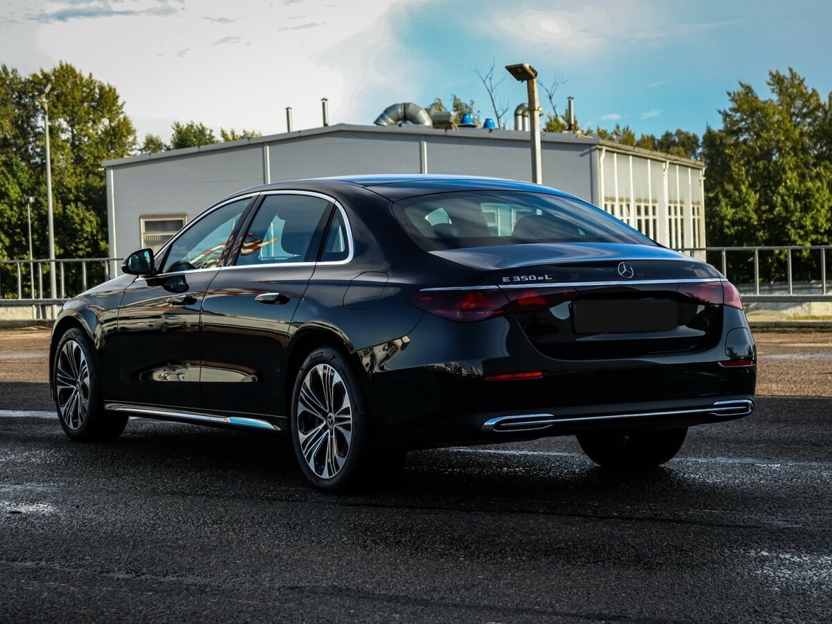 Mercedes-Benz E-Класс 2024 года с пробегом. Фото: #6