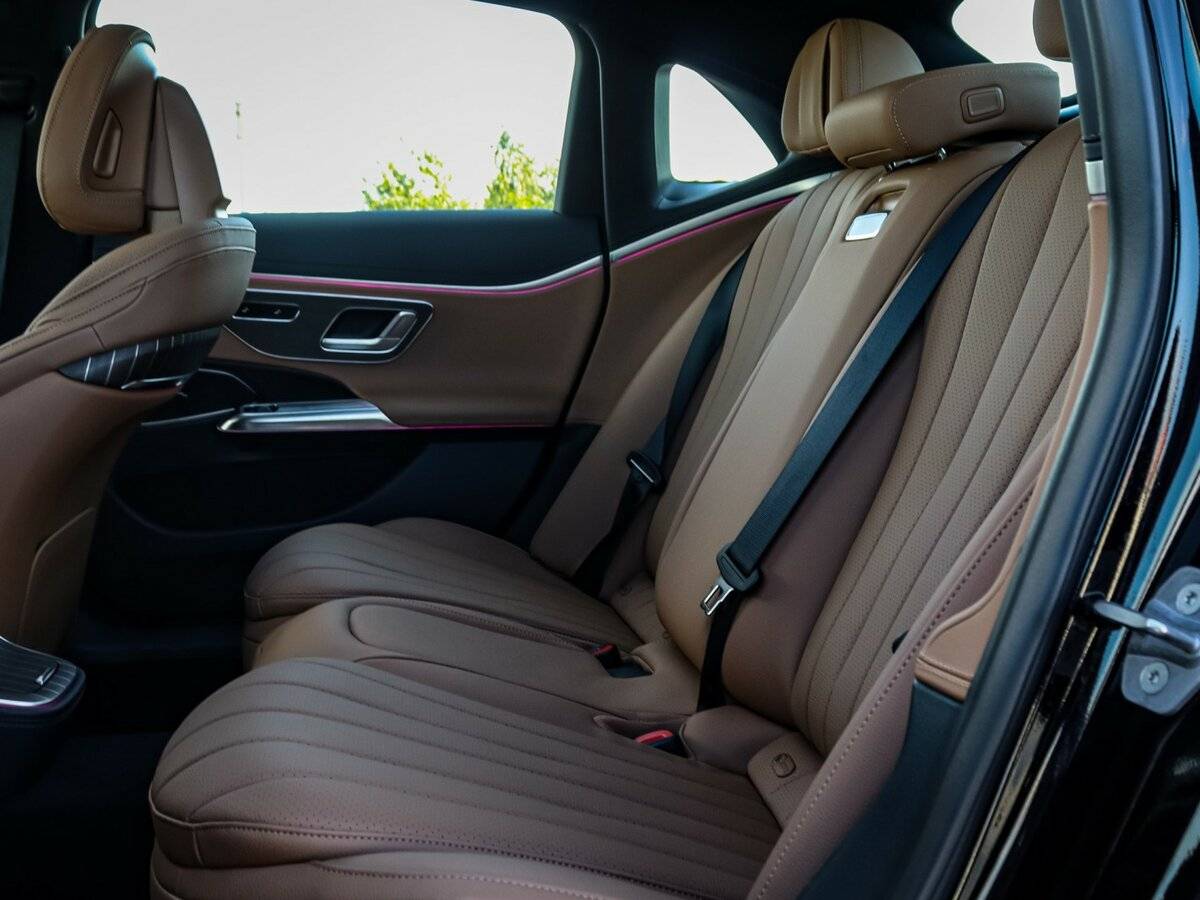 Mercedes-Benz E-Класс 2024 года с пробегом. Фото: #12