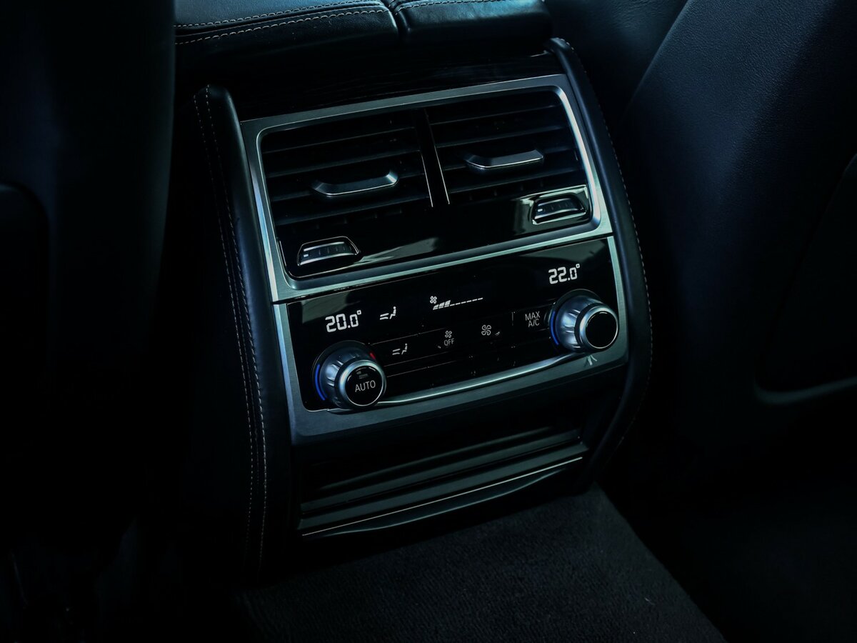 BMW 7 серии 2020 года с пробегом. Фото: #14