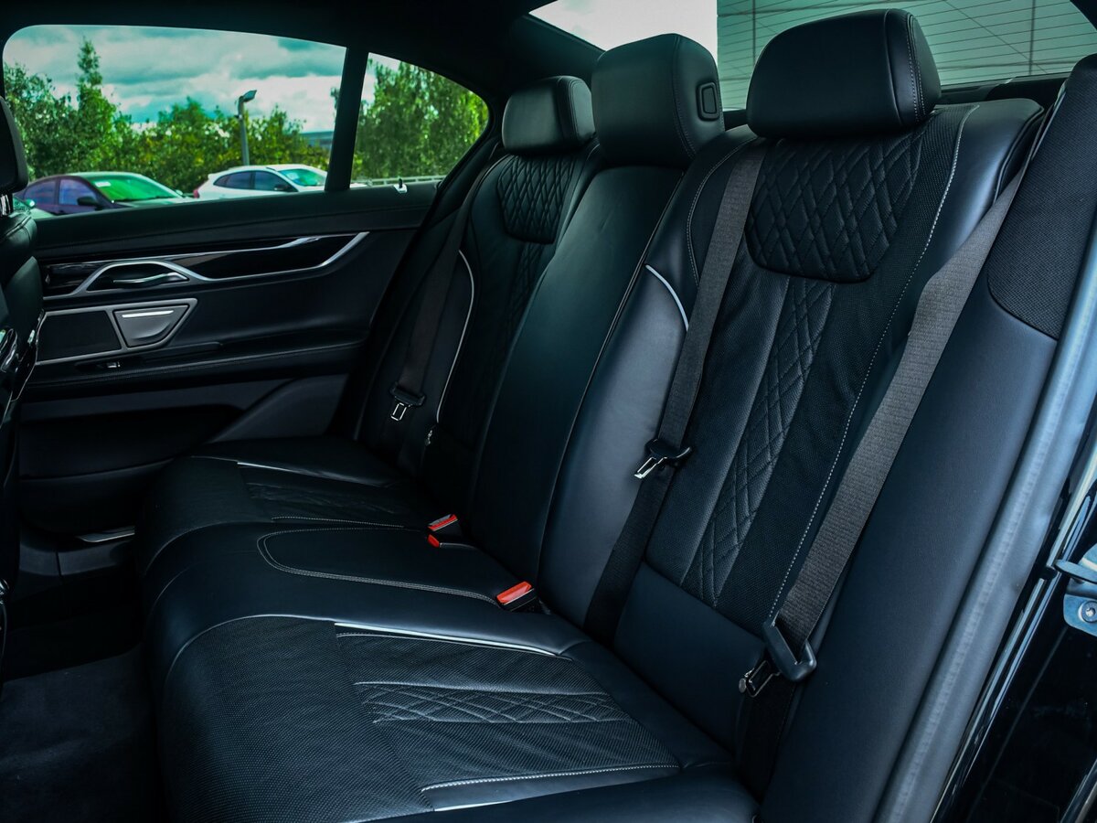 BMW 7 серии 2020 года с пробегом. Фото: #15