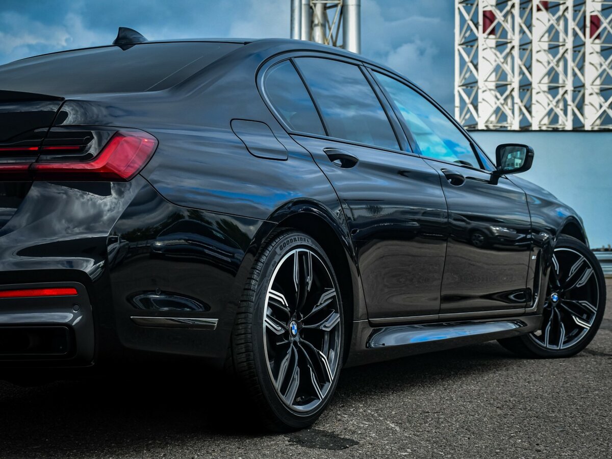 BMW 7 серии 2020 года с пробегом. Фото: #22