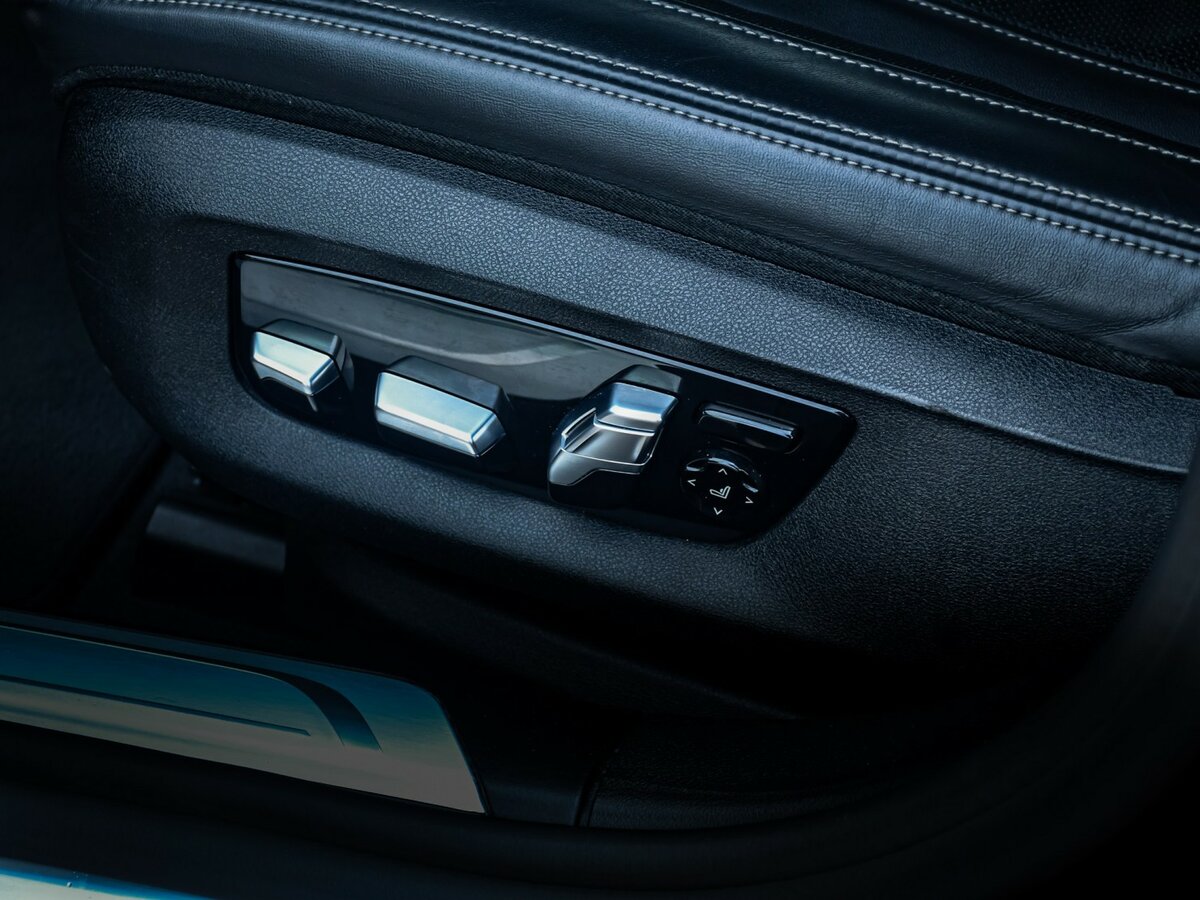 BMW 7 серии 2020 года с пробегом. Фото: #24