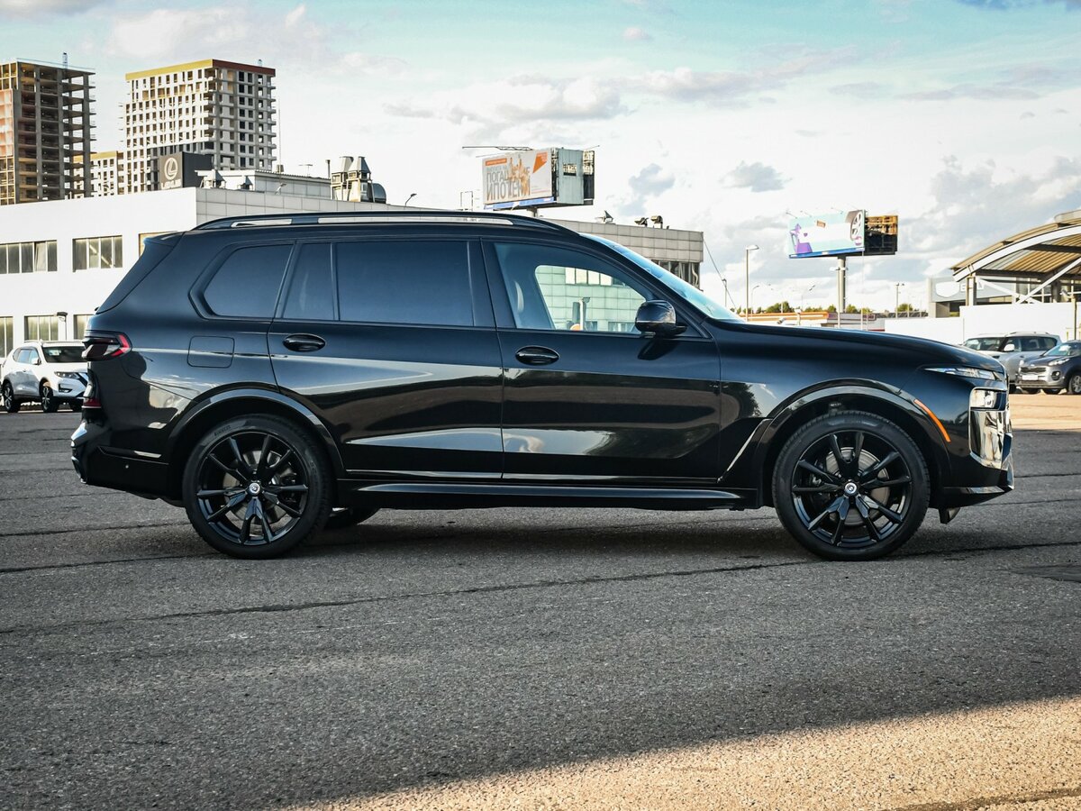 BMW X7 2022 года с пробегом. Фото: #3