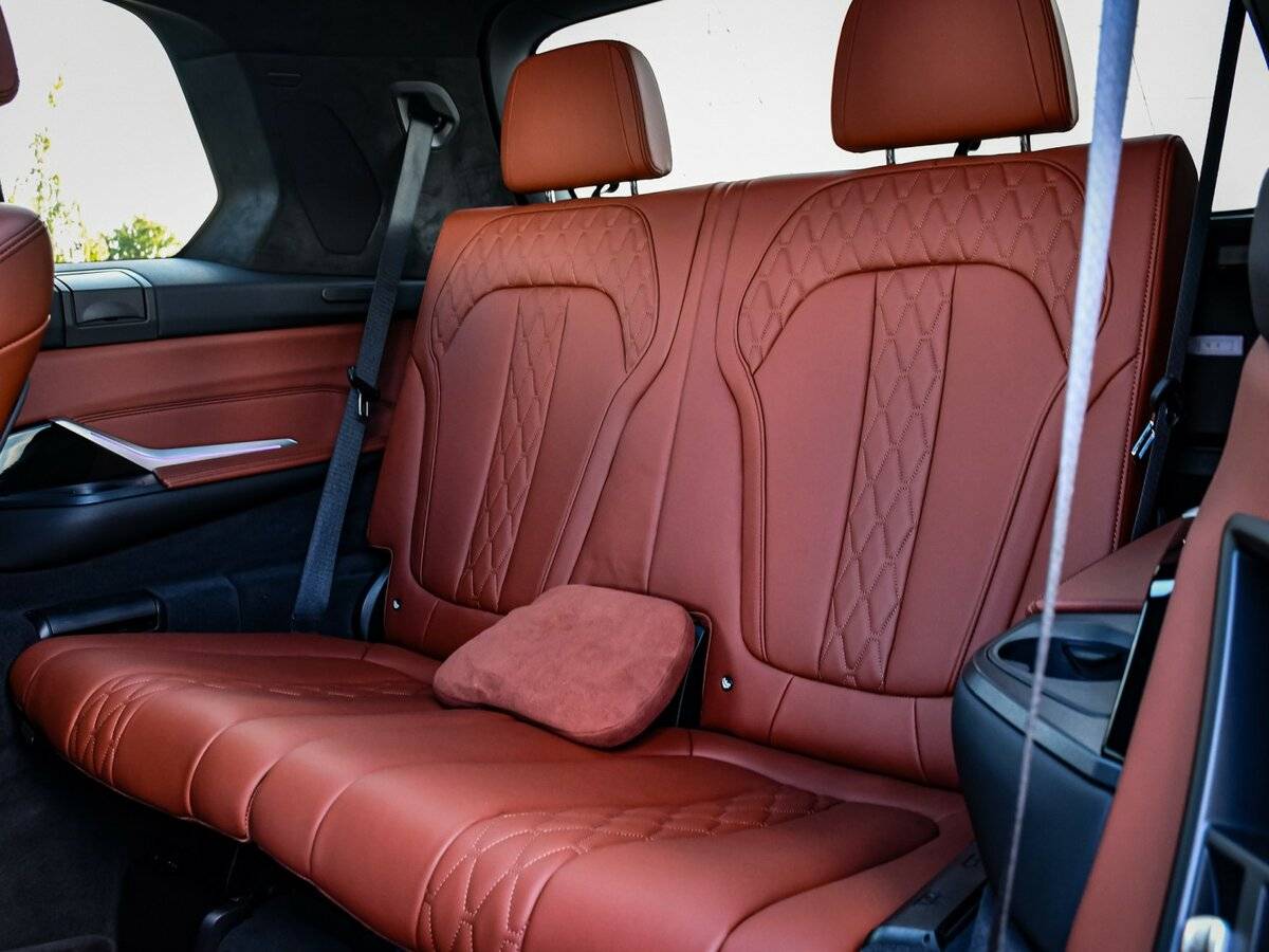 BMW X7 2022 года с пробегом. Фото: #11