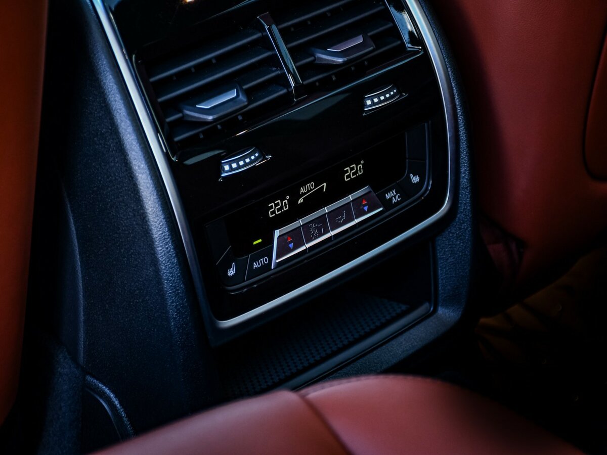 BMW X7 2022 года с пробегом. Фото: #17