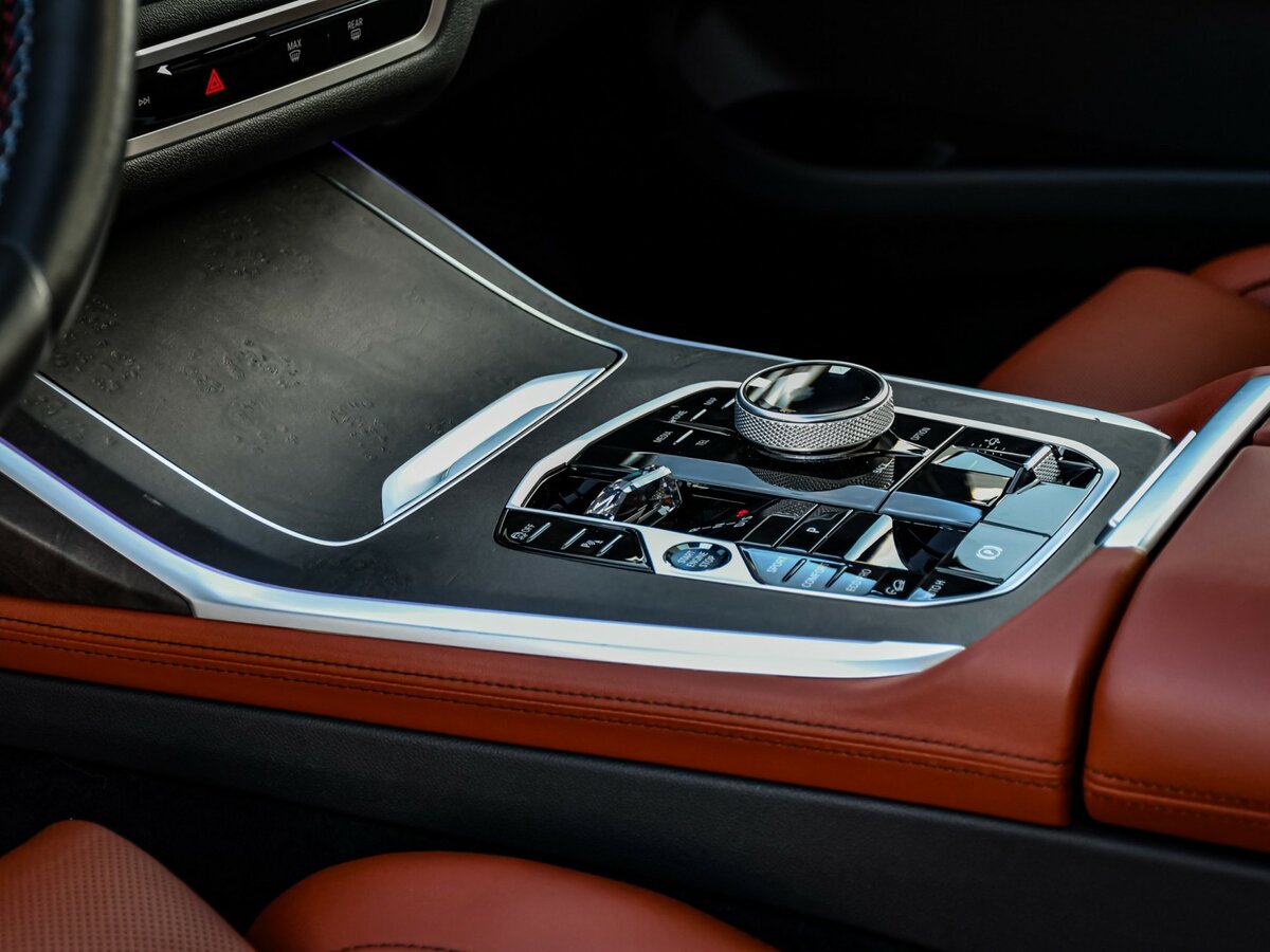 BMW X7 2022 года с пробегом. Фото: #22