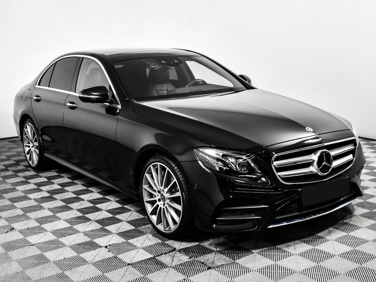 Mercedes-Benz E-Класс 2020 года с пробегом. Фото: #2