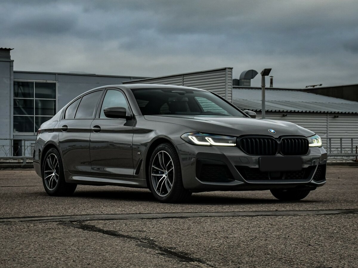 BMW 5 серии 2021 года с пробегом. Фото: #2