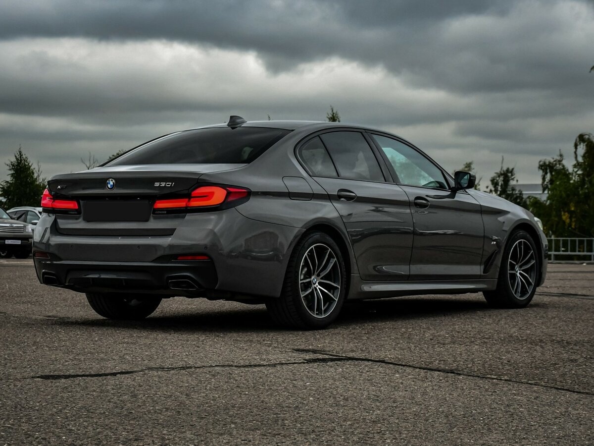 BMW 5 серии 2021 года с пробегом. Фото: #4