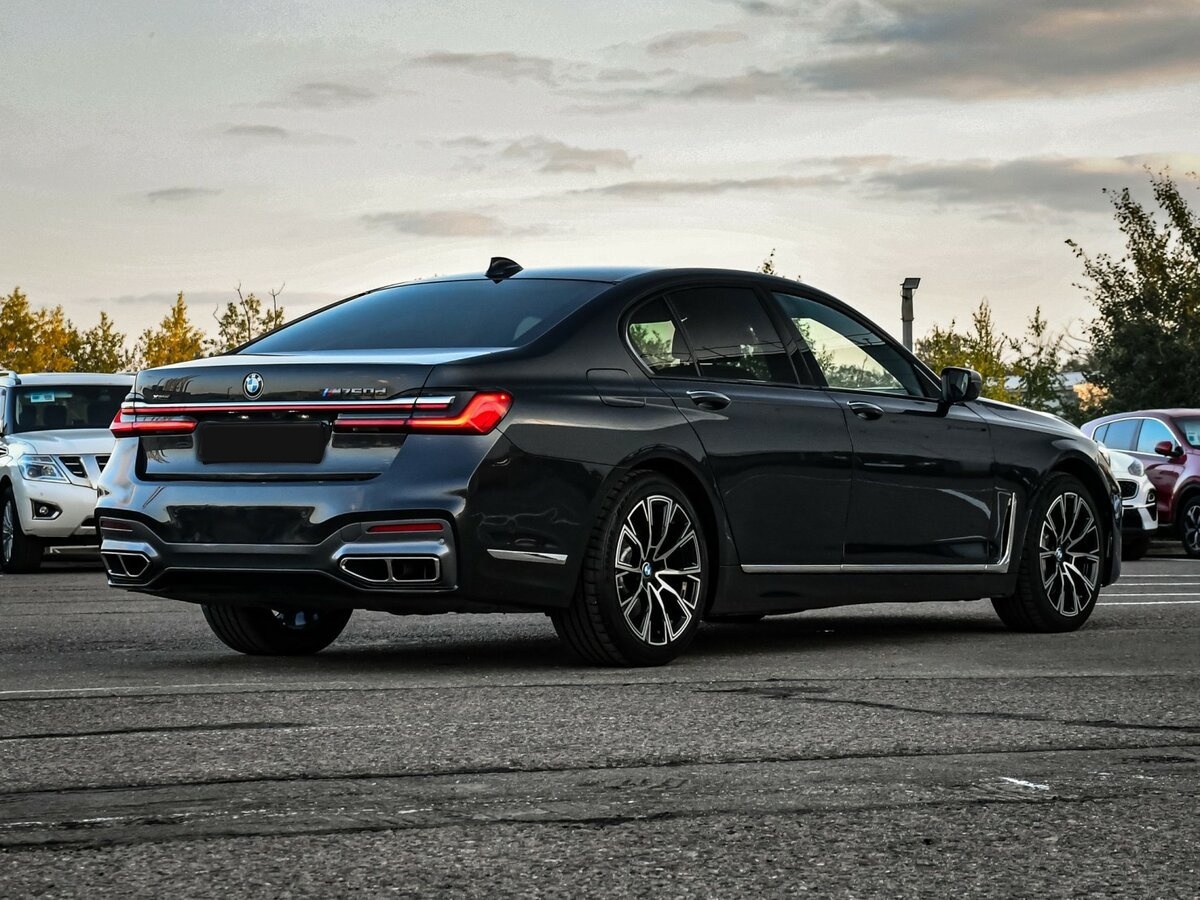 BMW 7 серии 2019 года с пробегом. Фото: #4