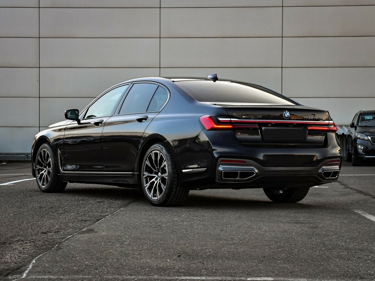 BMW 7 серии 2019 года с пробегом. Фото: #6