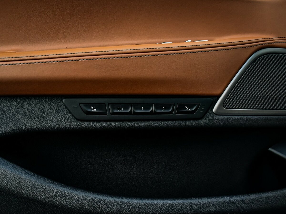 BMW 7 серии 2019 года с пробегом. Фото: #18