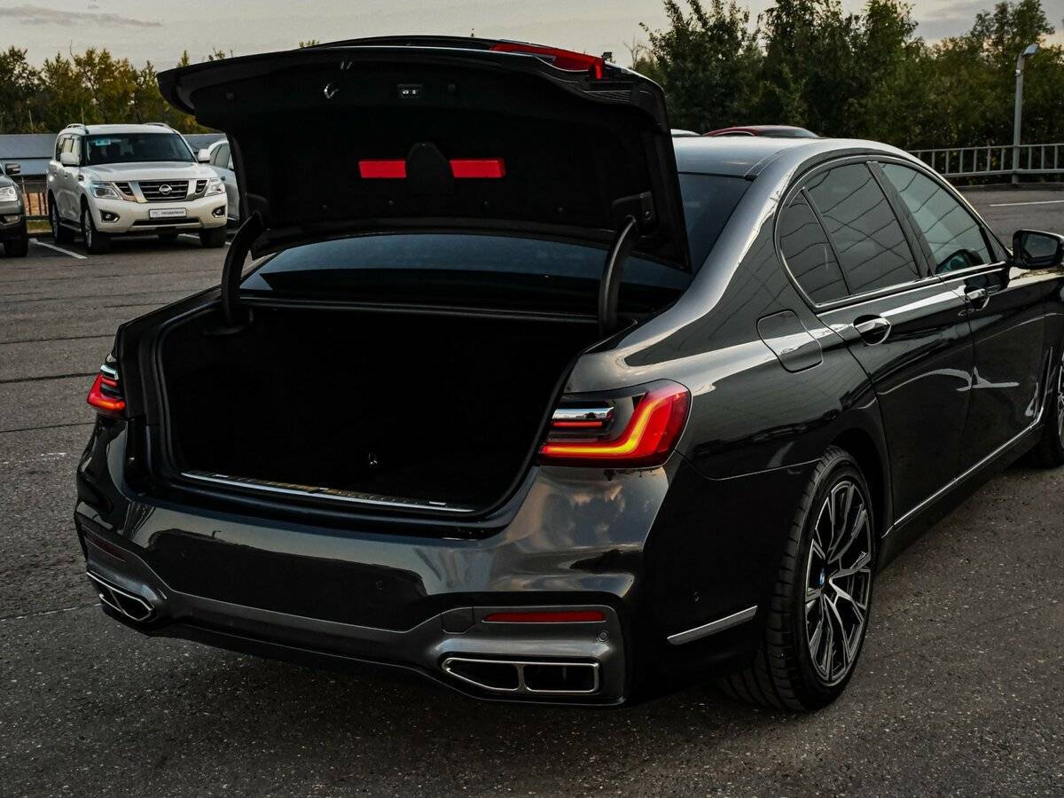 BMW 7 серии 2019 года с пробегом. Фото: #21