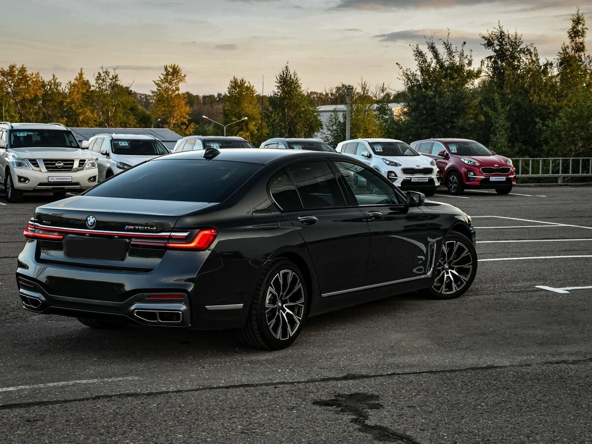 BMW 7 серии 2019 года с пробегом. Фото: #24