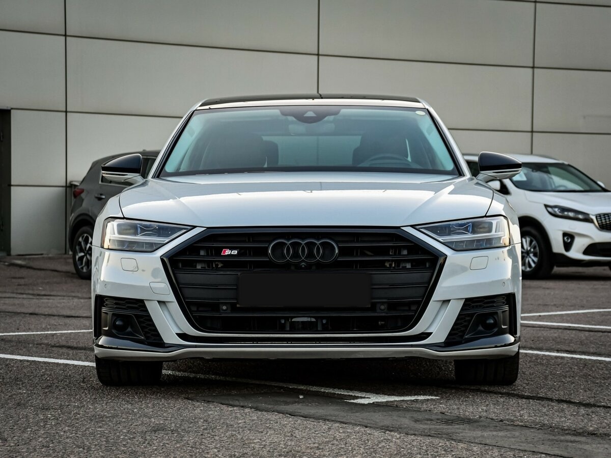 Audi S8 2020 года с пробегом. Фото: #1