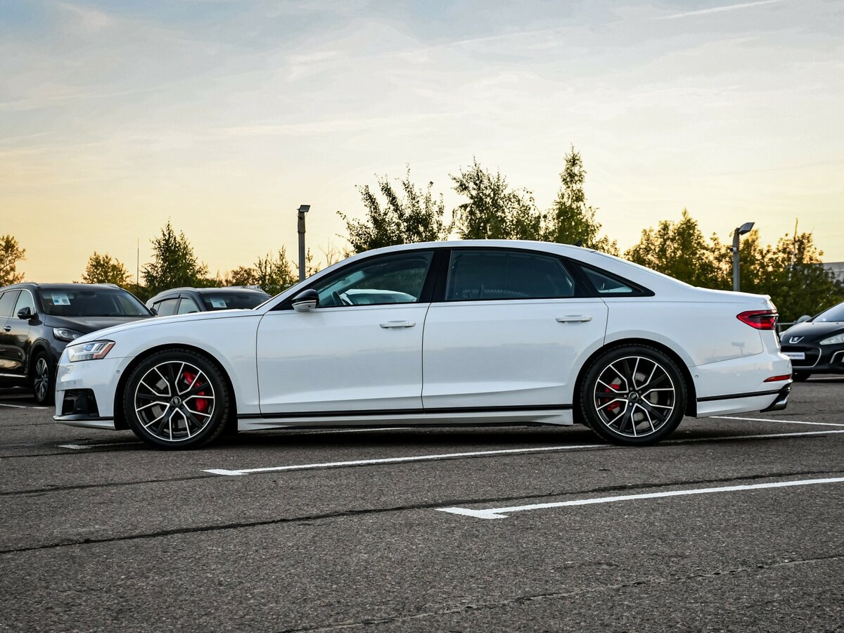 Audi S8 2020 года с пробегом. Фото: #6