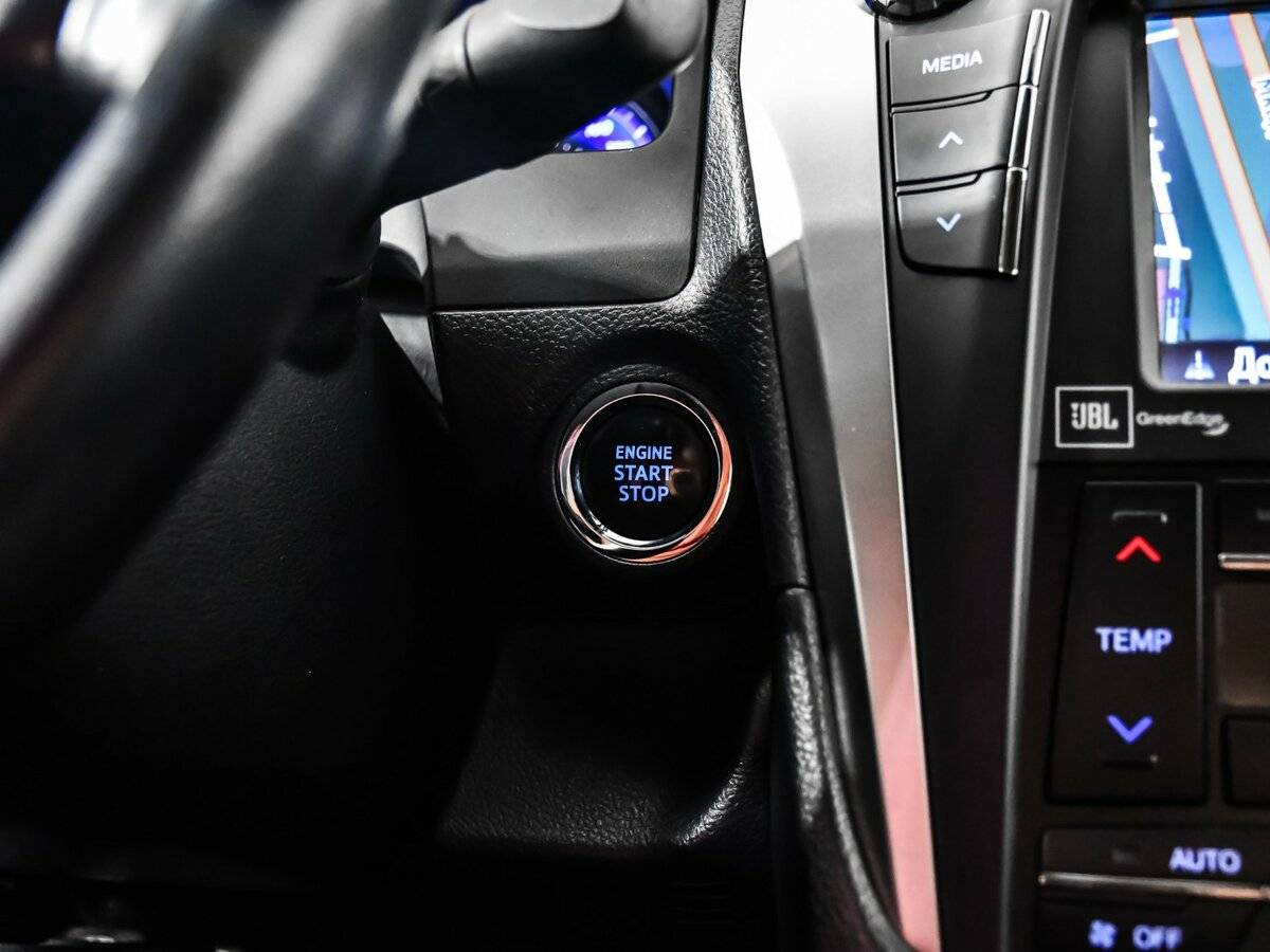 Toyota Camry 2016 года с пробегом. Фото: #16