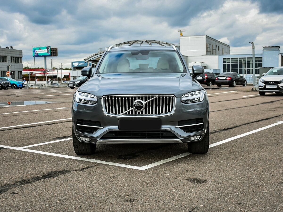 Volvo XC90 2019 года с пробегом. Фото: #1