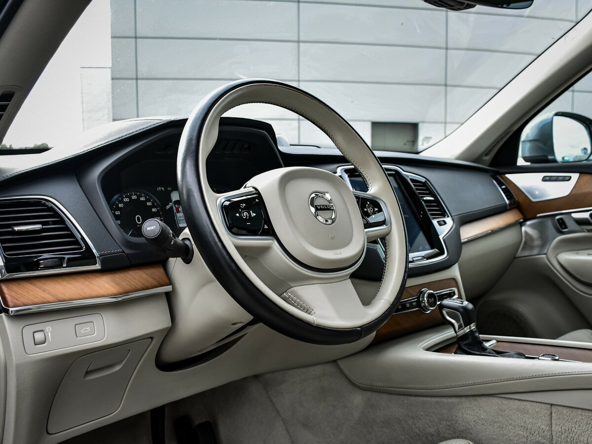 Volvo XC90 2019 года с пробегом. Фото: #12