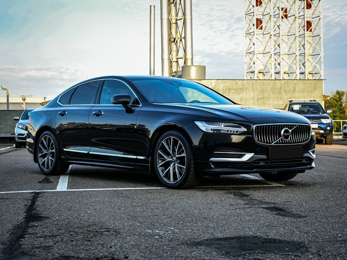 Volvo S90 2020 года с пробегом. Фото: #2