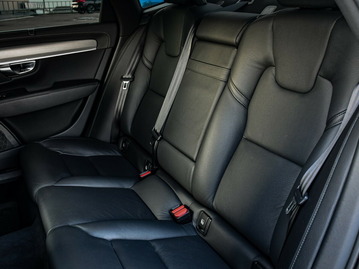 Volvo S90 2020 года с пробегом. Фото: #12