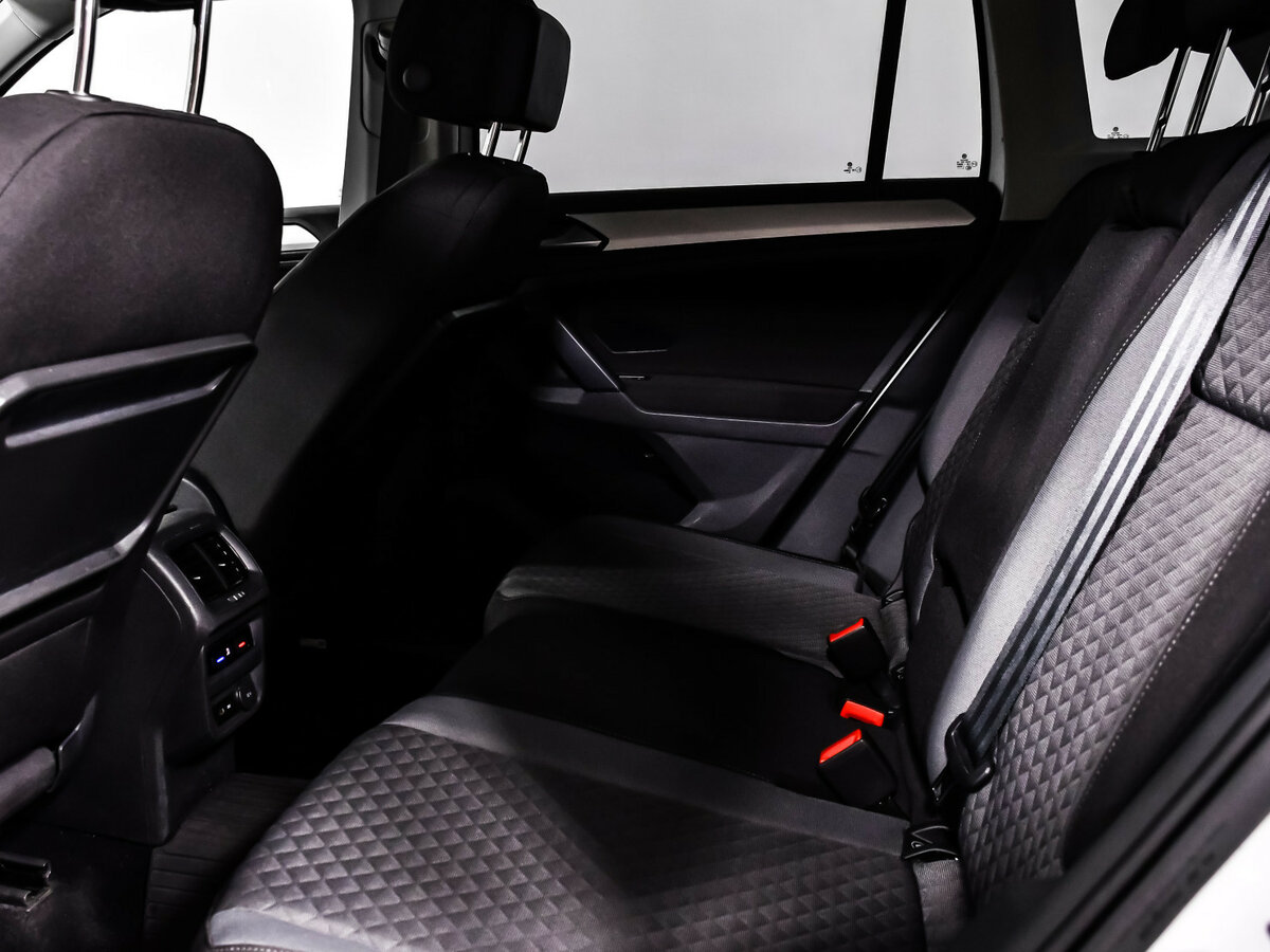Volkswagen Tiguan 2020 года с пробегом. Фото: #11