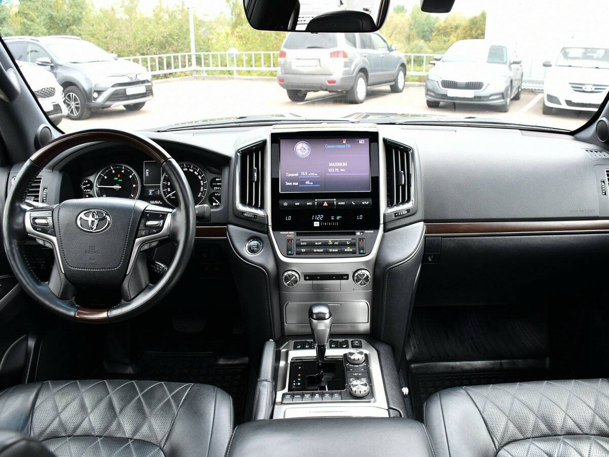 Toyota Land Cruiser 2017 года с пробегом. Фото: #10