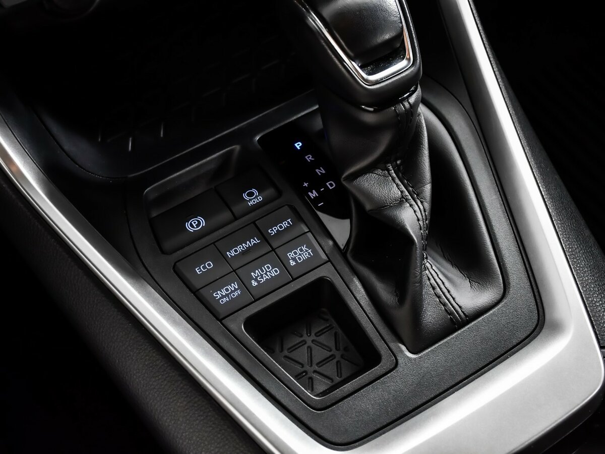 Toyota RAV4 2021 года с пробегом. Фото: #15