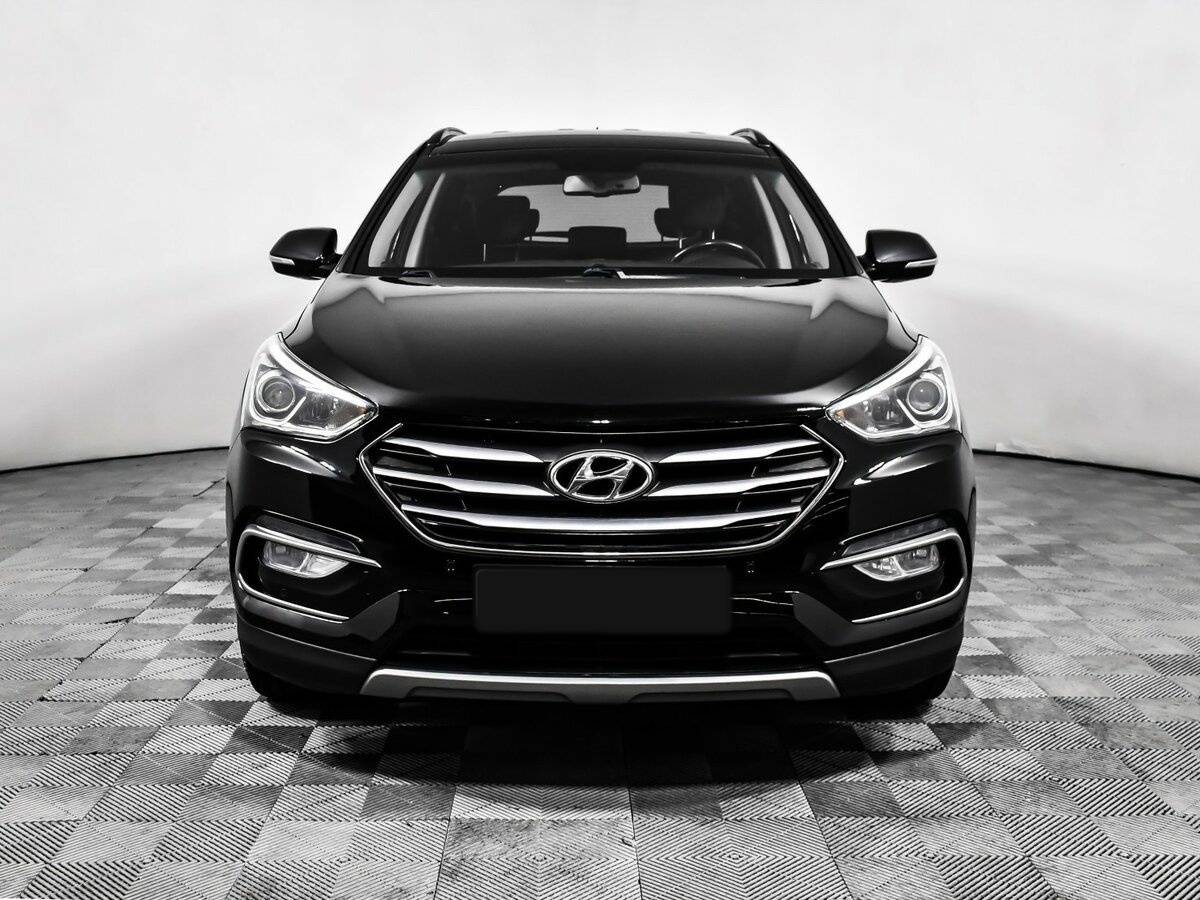 Hyundai Santa Fe 2017 года с пробегом. Фото: #1