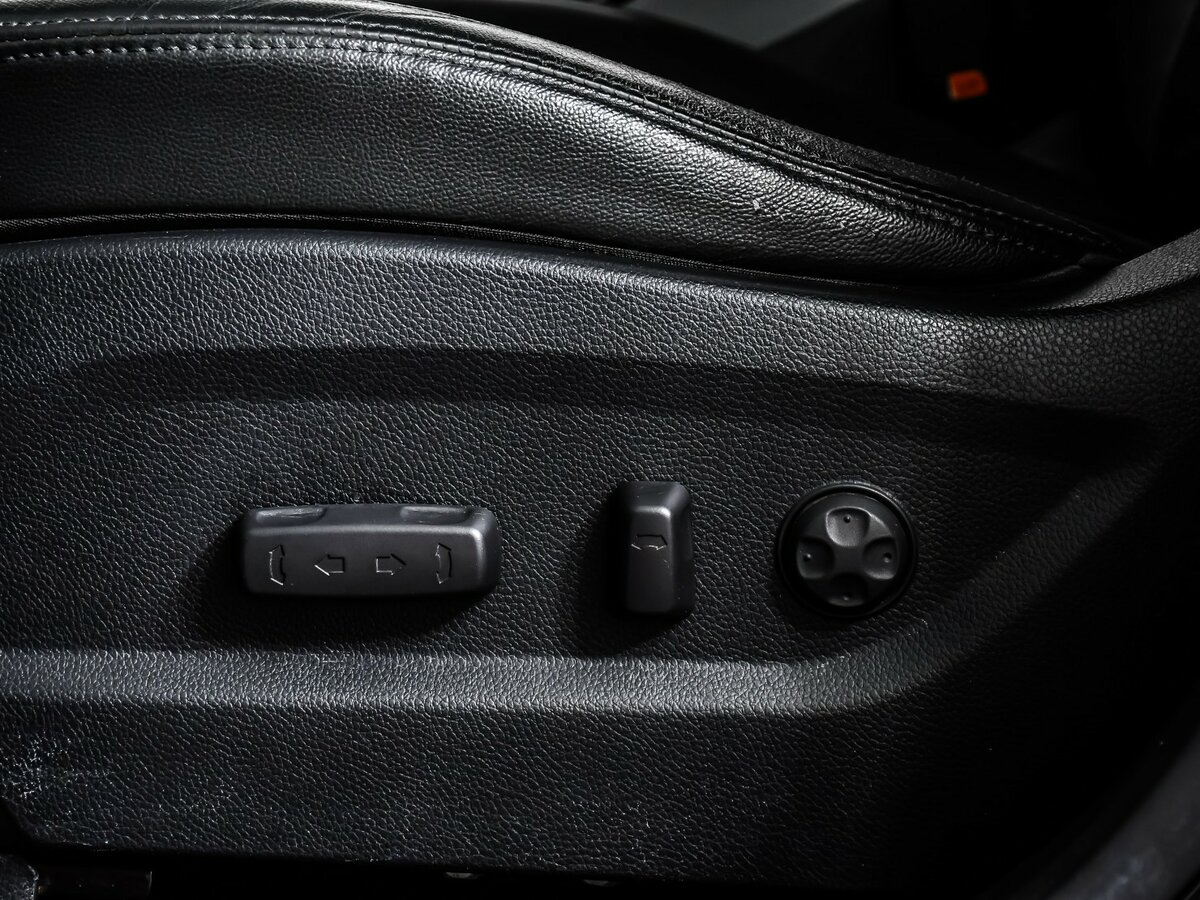 Hyundai Santa Fe 2017 года с пробегом. Фото: #14