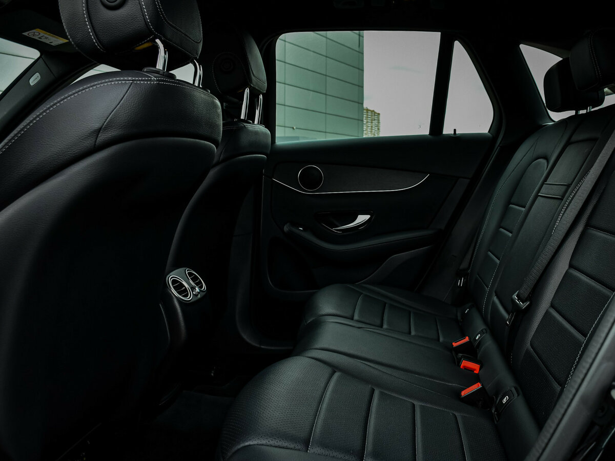 Mercedes-Benz GLC 2020 года с пробегом. Фото: #12