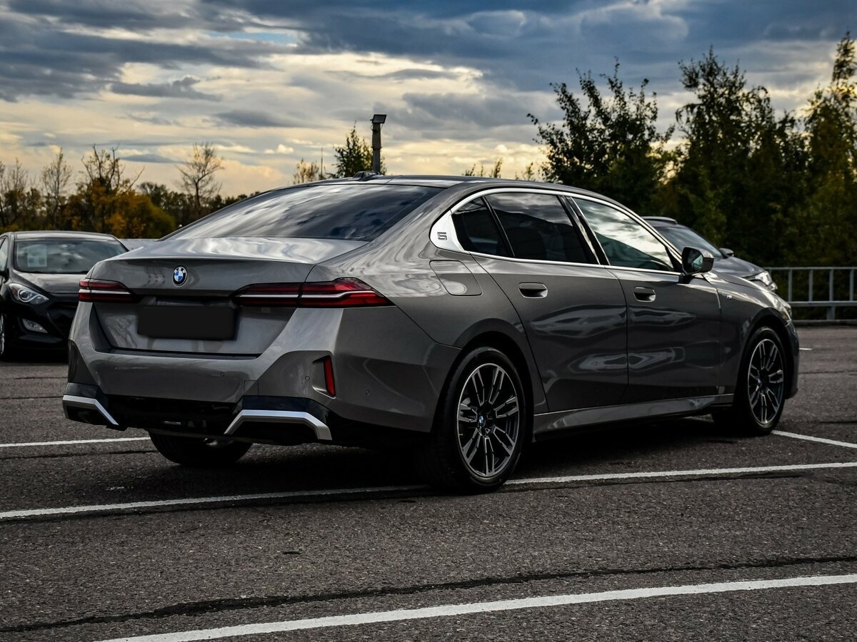 BMW 5 серии 2024 года с пробегом. Фото: #4