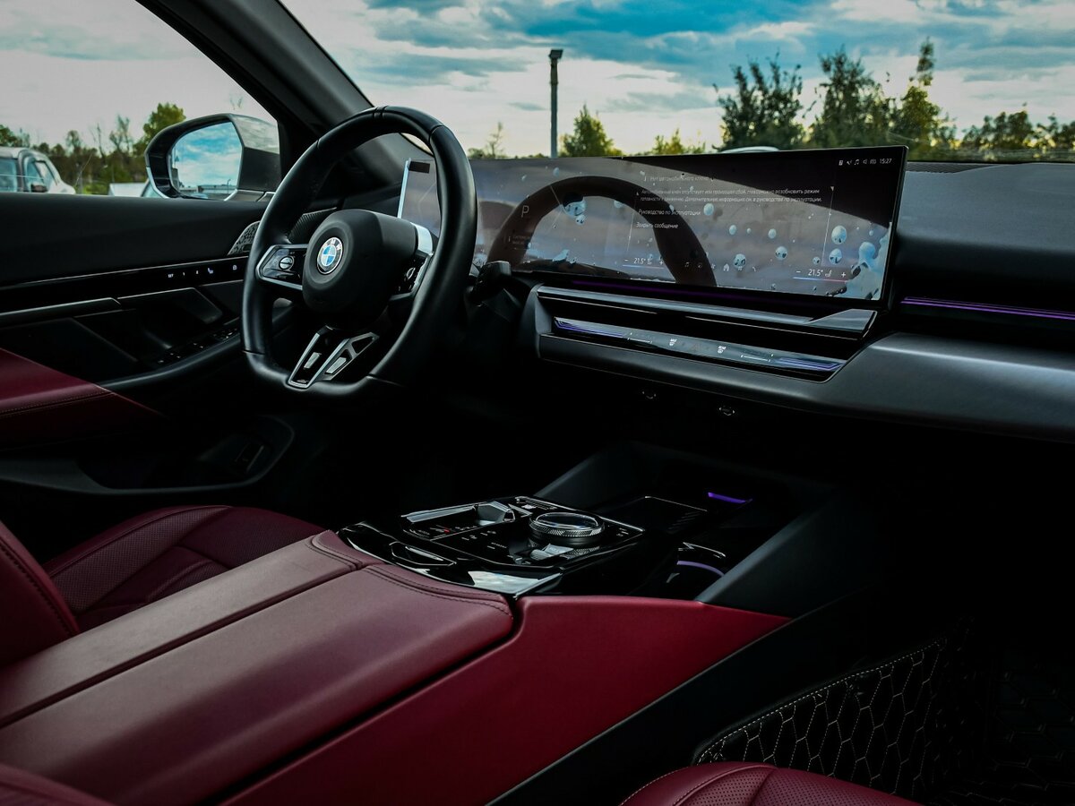 BMW 5 серии 2024 года с пробегом. Фото: #11