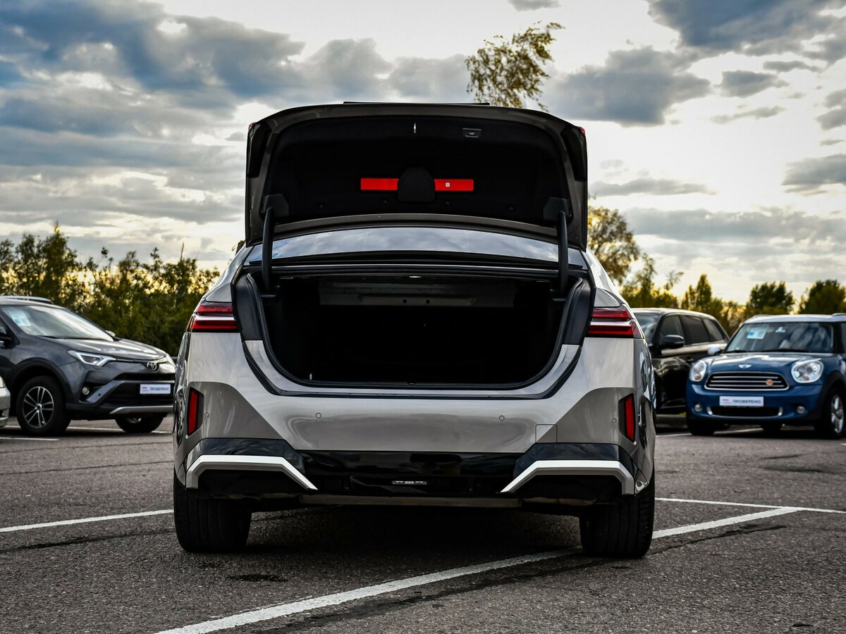 BMW 5 серии 2024 года с пробегом. Фото: #18