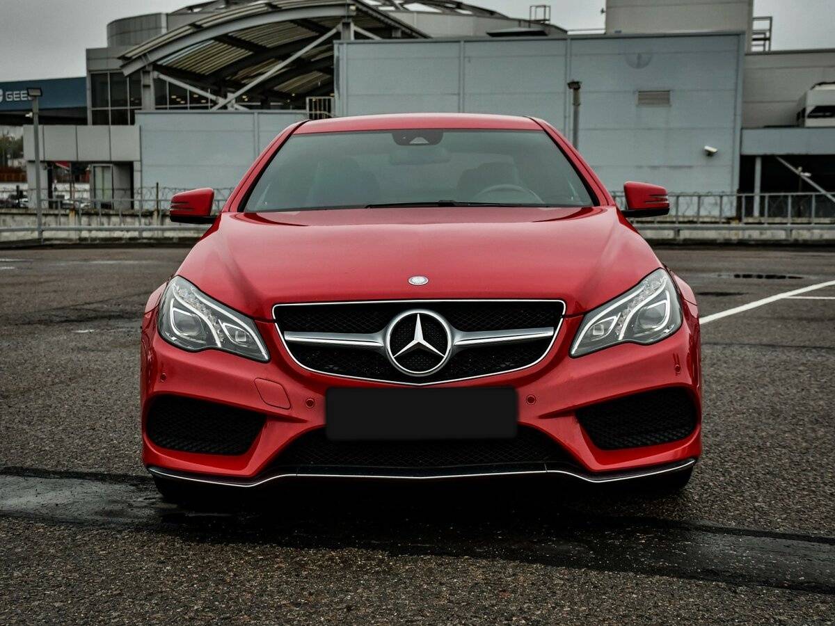 Mercedes-Benz E-Класс 2015 года с пробегом. Фото: #1