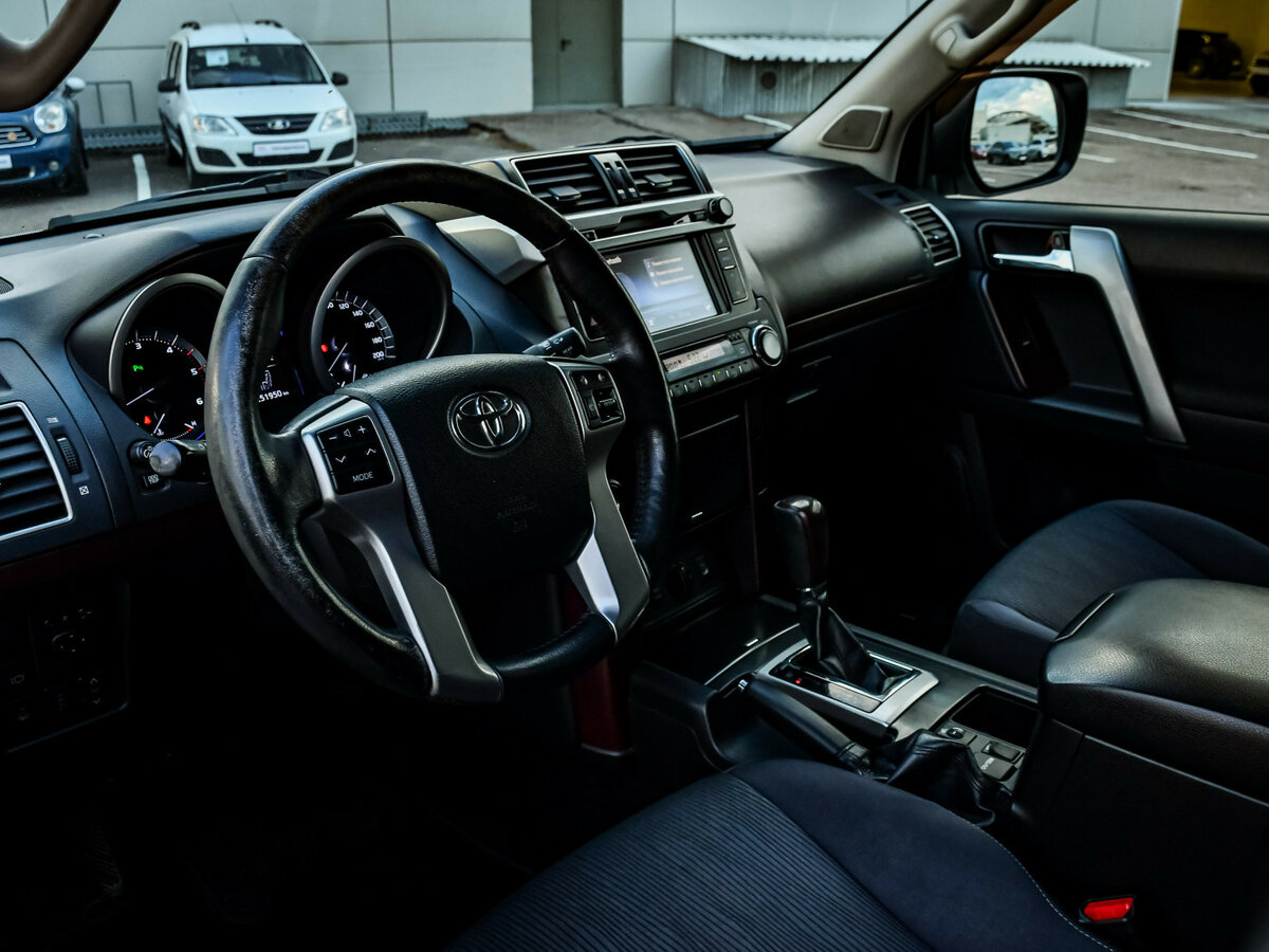 Toyota Land Cruiser Prado 2014 года с пробегом. Фото: #9