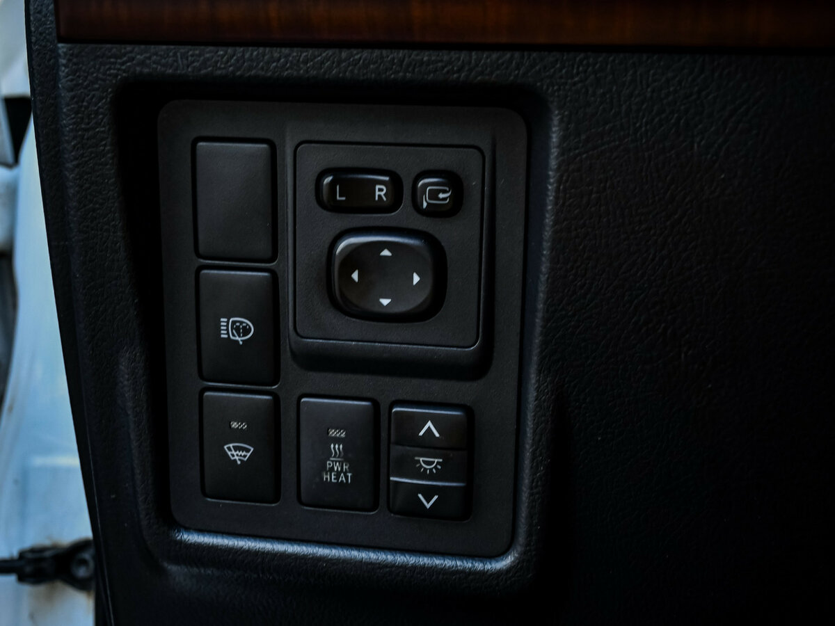 Toyota Land Cruiser Prado 2014 года с пробегом. Фото: #15