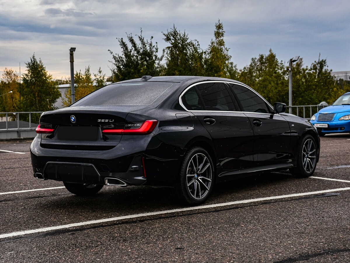BMW 3 серии 2023 года с пробегом. Фото: #4