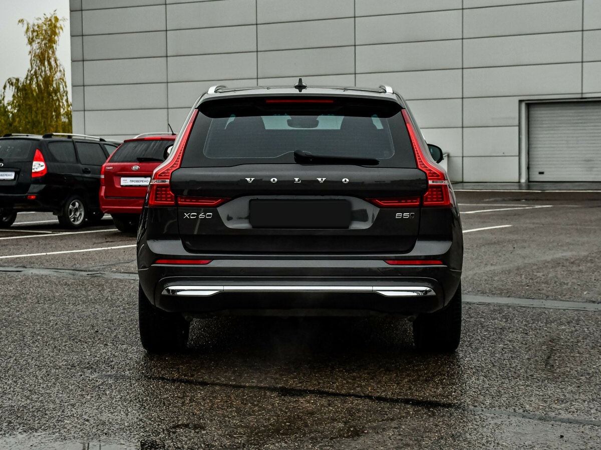 Volvo XC60 2021 года с пробегом. Фото: #5