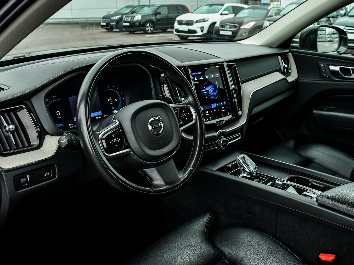 Volvo XC60 2021 года с пробегом. Фото: #10