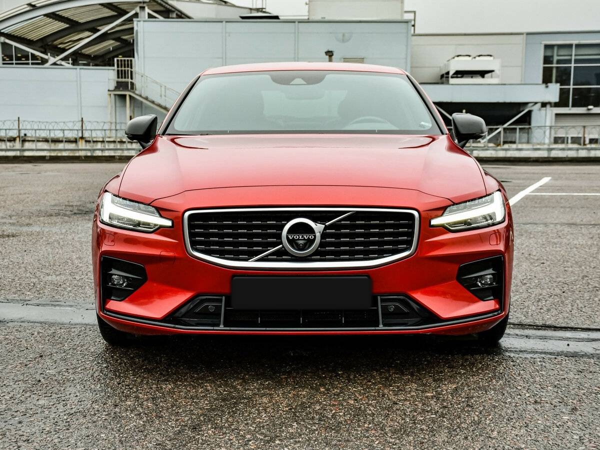 Volvo S60 2019 года с пробегом. Фото: #1