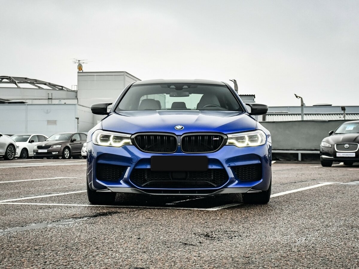 BMW M5 2018 года с пробегом. Фото: #1