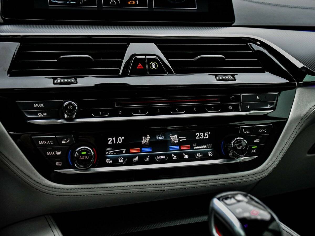 BMW M5 2018 года с пробегом. Фото: #14