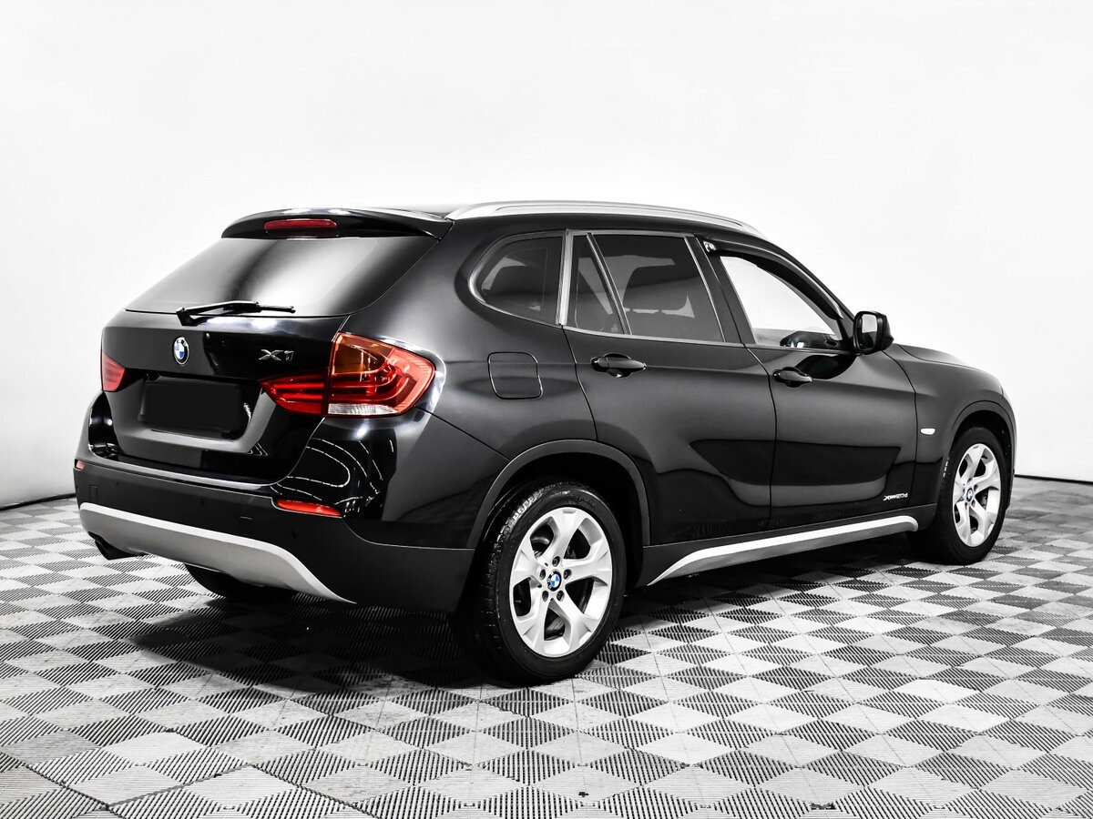BMW X1 2010 года с пробегом. Фото: #3