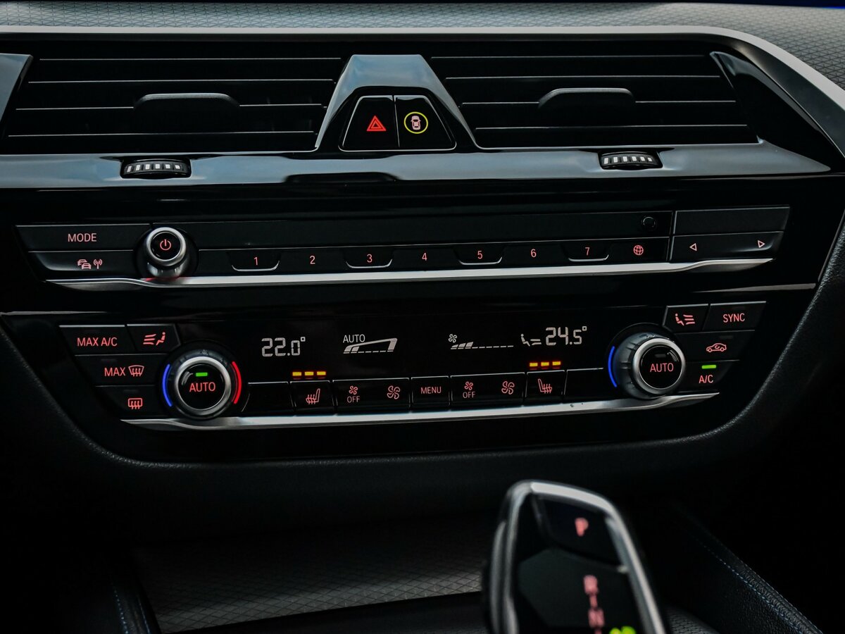 BMW 5 серии 2019 года с пробегом. Фото: #15