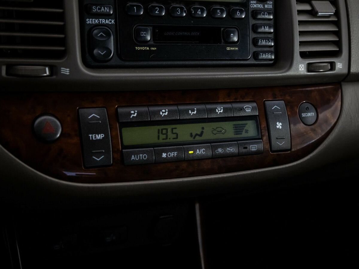 Toyota Camry 2003 года с пробегом. Фото: #10