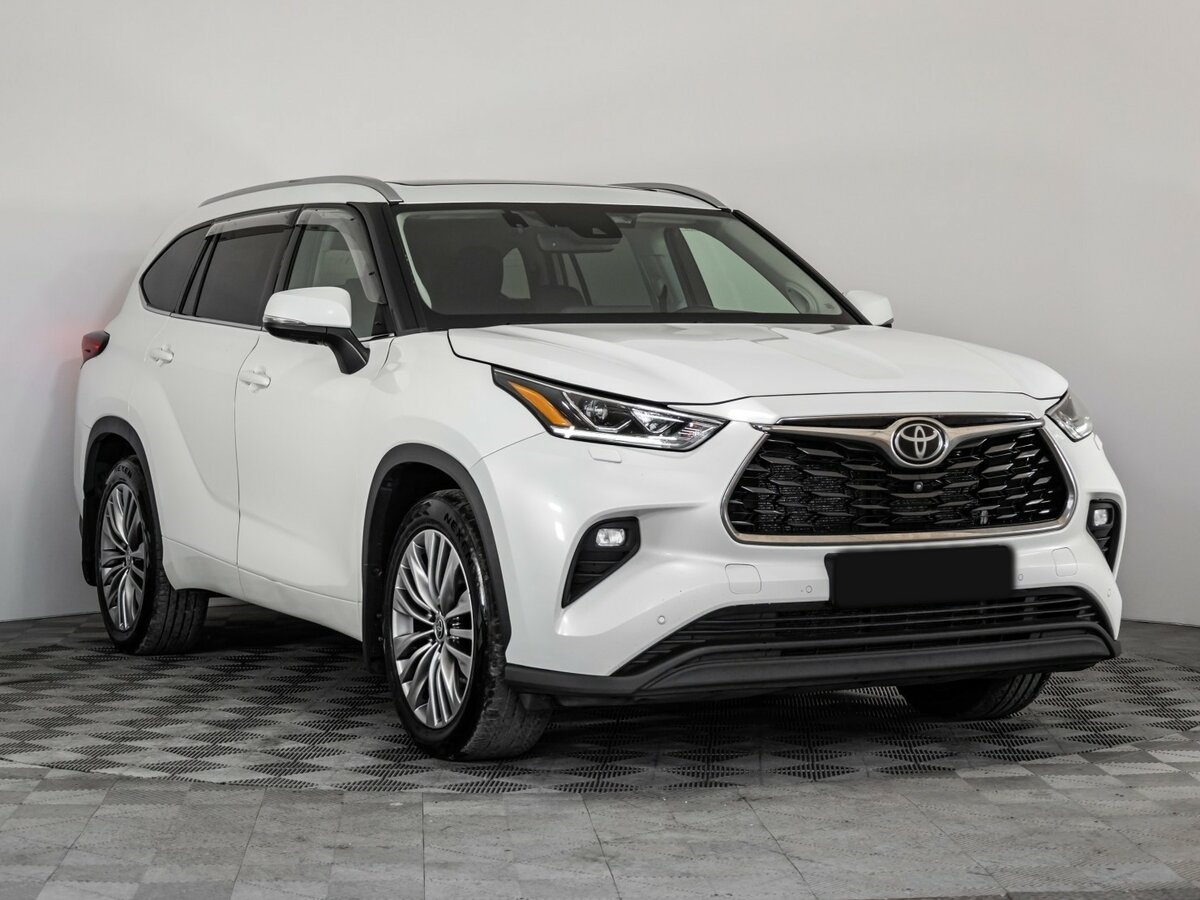 Toyota Highlander 2021 года с пробегом. Фото: #2